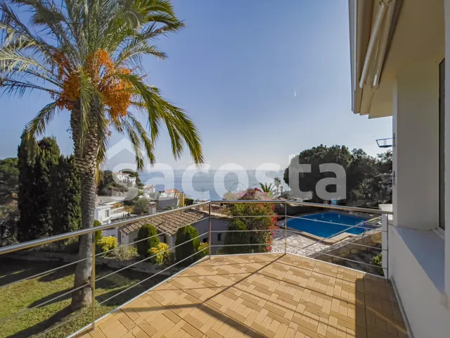 Espectacular Casa con Vistas al Mar en Lloret de Mar, zona L - foto 5