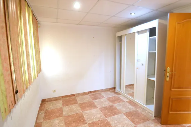 SE VENDE MAGNIFICA VILLA EN LA NUCIA — 31