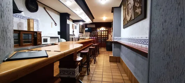 VENTA DE LOCAL Y NEGOCIO DE HOSTELERÍA CON LICENCIA VIGENTE EN ZAMORA ZONA CENTRO/TRES CRUCES... — 2