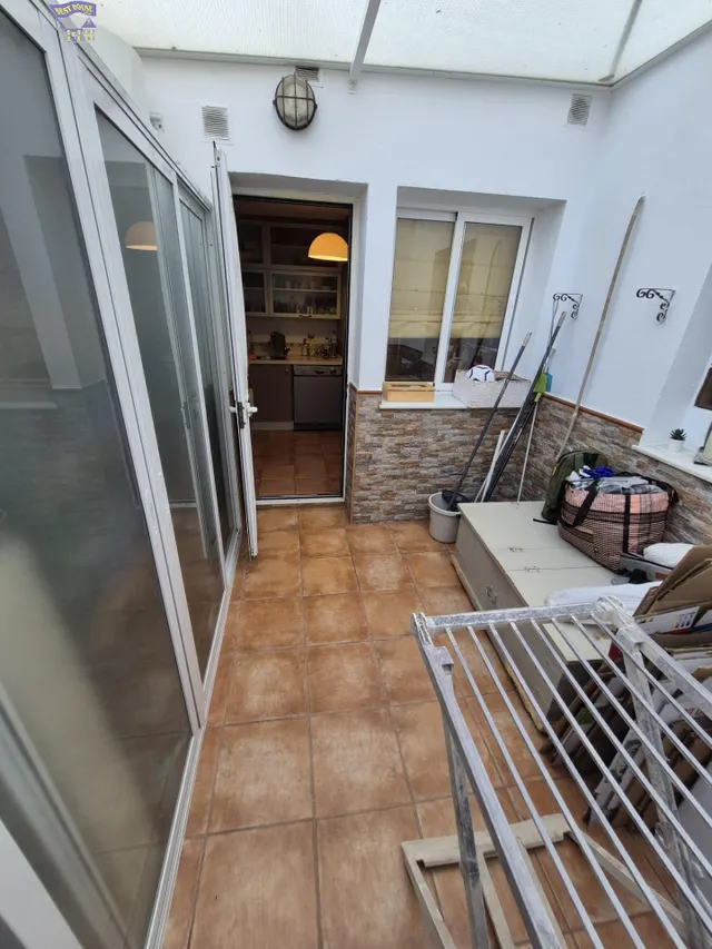 SE VENDE UNIFAMILIAR EN ZONA DEL PORTICHUELO — 16