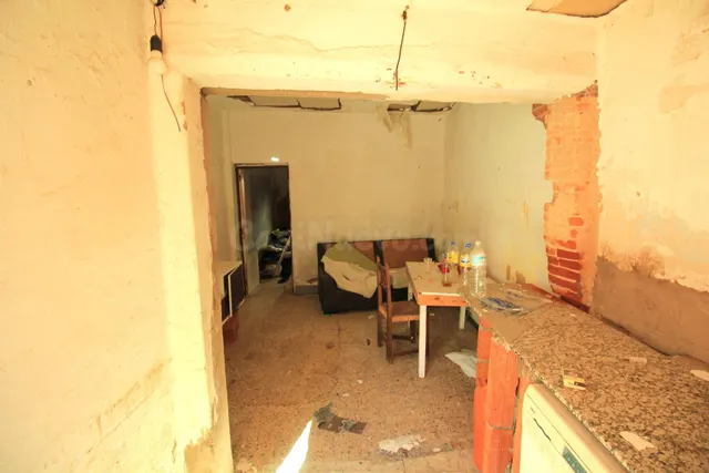 CASA PARA REHABILITAR O DERRIBAR EN SAN FERNANDO, BADAJOZ. - foto 4