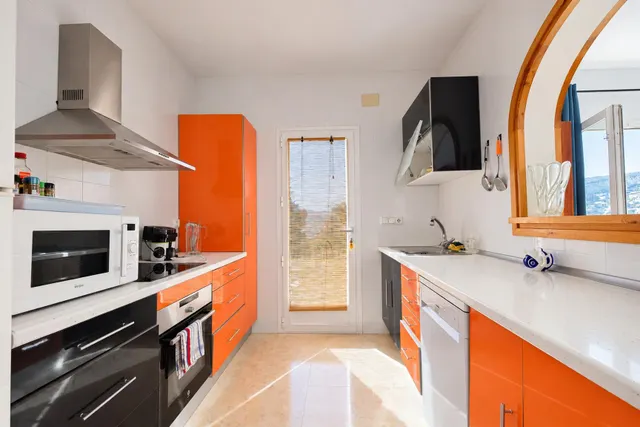Villa con piscina, orientación sur y vistas al mar y montaña en Calpe — 32