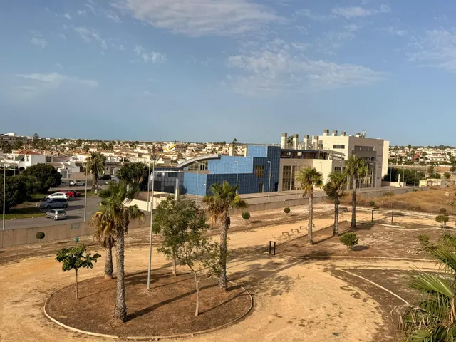 ATICO ENCANTADOR  CON GARAJE Y SOLARIUM PROPIO CON BONITAS VISTAS AL MAR EN ORIHUELA COSTA !!! — 49