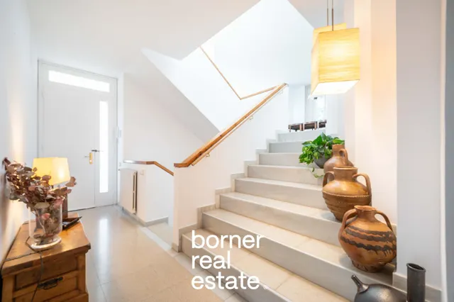 Espectacular casa con vistas despejadas y muy luminosa. — 18