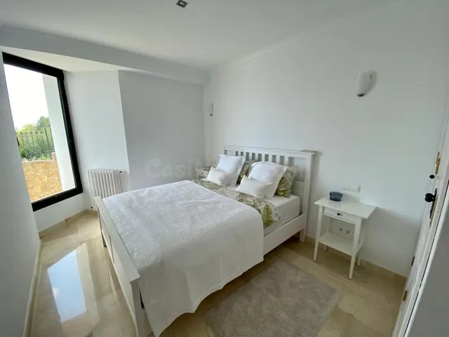 Espectacular Villa de Lujo en Badia Blava con Piscina Privad - foto 3