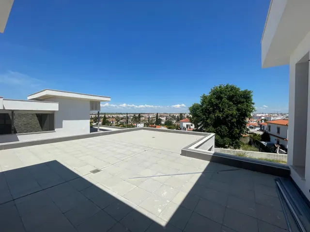 Promoción de 3 magníficos chalets independientes en Gines — 8