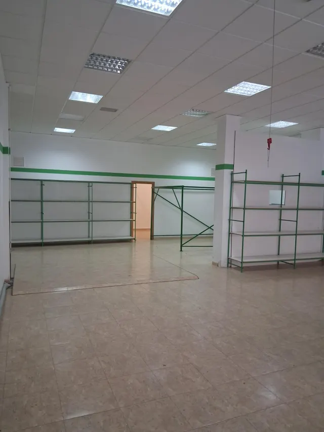 Local comercial impecable y versátil a pie de calle en Muro  - foto 4
