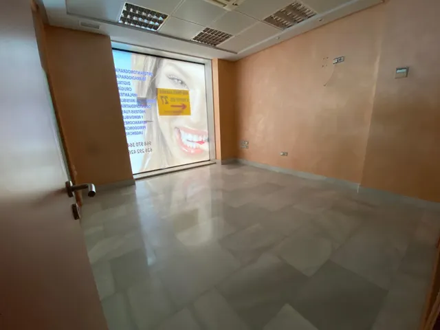 LOCAL COMERCIAL en LOS DOLORES — 6