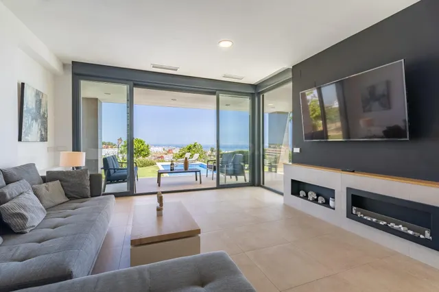 Villa con vistas espectaculares al mar: piscina privada, ter