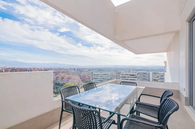 Apartamento premium de gran calidad de 1 dormitorio en torre noga del barrio de albayda con una terraza con vistas panoramicas — 32