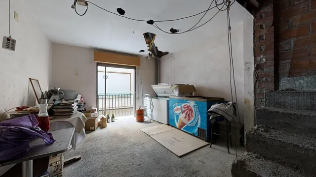 QUIERES VIVIR EN EL CENTRO DE BURRIANA Y TENER TU PROPIO NEGOCIO... — 29