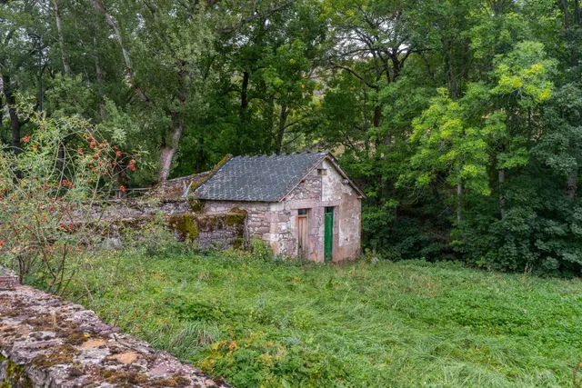 Casa, cuadra, pajar y fincas en venta en babia — 26