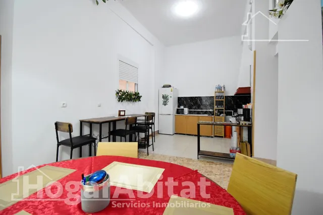 ¡CENTRO DE GANDIA! BAJO MUY AMPLIO CON TERRAZA Y TRASTERO - foto 3