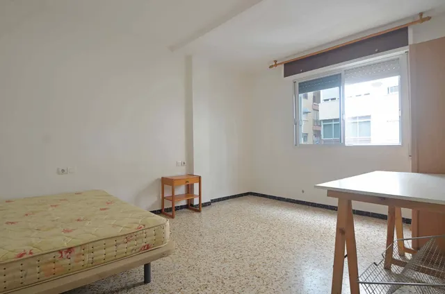 Piso de 4 dormitorios en venta en calle Doctor Carracido. — 15