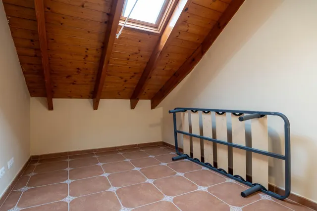 Casa con piscina y vistas a la montaña en Mas Borràs — 33