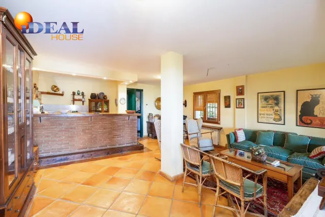 GRAN CASA CON PISCINA EN COLINAS BERMEJAS, MONACHIL — 43