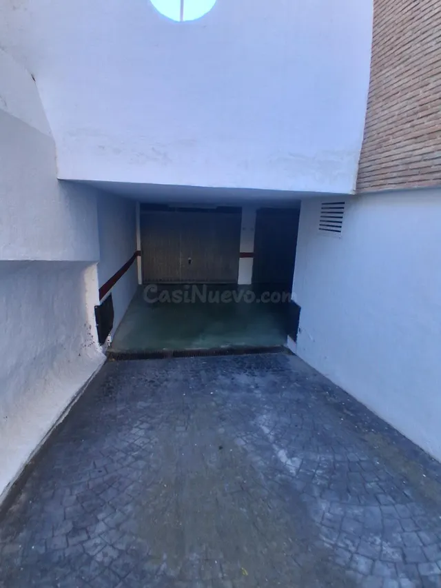 Plaza de garaje en primera línea de playa – Almuñécar - foto 4