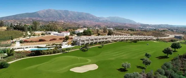 Adosado en venta en La cala Golf, primera línea de Golf — 28