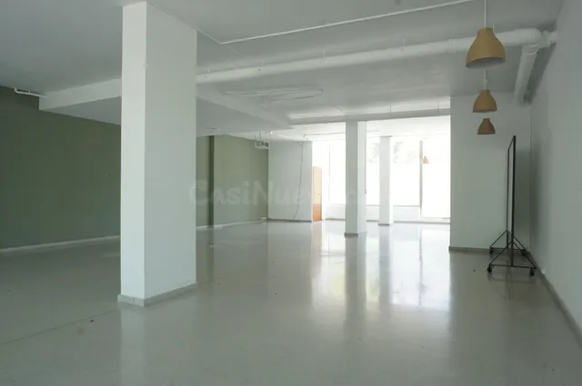 Local comercial 155m² en venta - Collblanc
