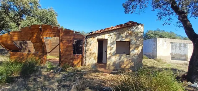 PARCELA EN DS DE BOTOA — 25