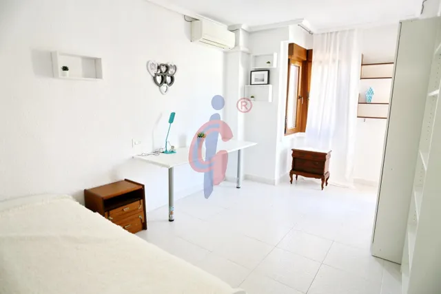 Oportunidad en el centro: 120 m2, 4 dormitorios y terrazas con vistas al mar — 20