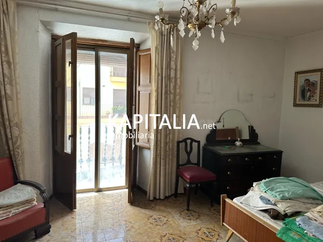 CASA A LA VENTA EN CENTRO DE BOCAIRENT - foto 2