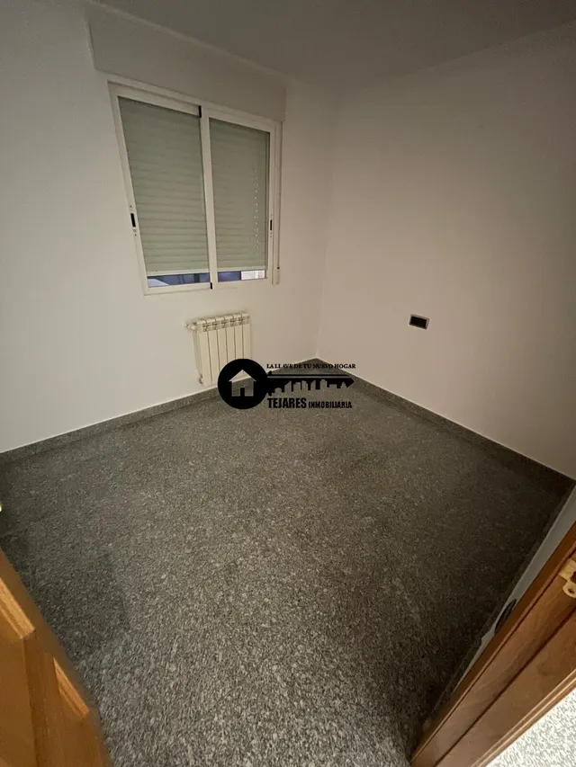 INMOBILIARIA TEJARES ALQUILA PISO ZONA CENTRO-TEJARES — 12