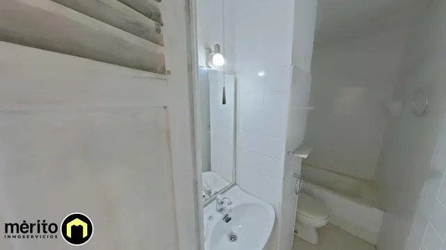 Piso para reformar en el centro de Alicante. — 19