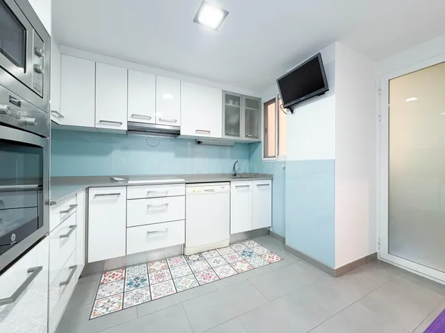 LA VIVIENDA QUE TODOS BUSCAN EN BENIMACLET: CUATRO DORMITORI - foto 3