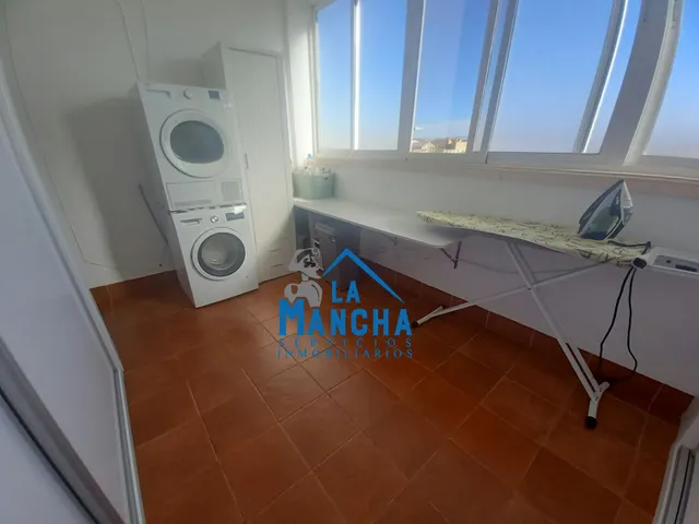 *155.000€* inmobiliaria la mancha vende adosado en Barrax (Albacete). — 45