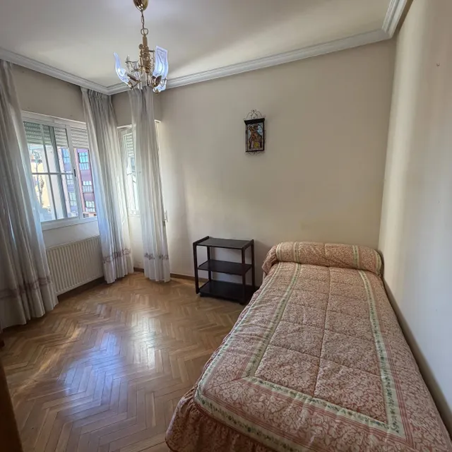 Urbanizacion privada con piscina, 4 dormitorios, 2 baños y posibilidad de adquirir una plaza de garaje doble — 48