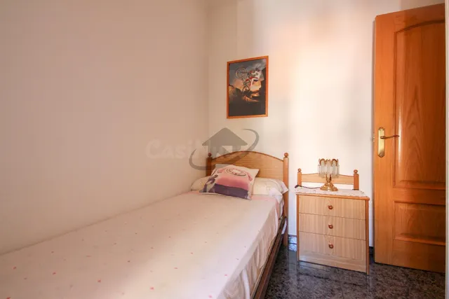 AMPLIO PISO DE 4 habitaciones CON GRAN BALCÓN — 16