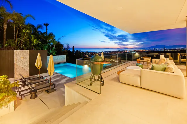 Chalet 4 habitaciones 456m² en venta - Marbella — 41
