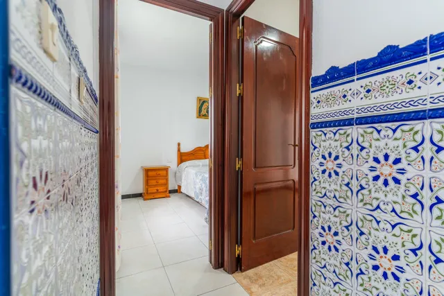 CASA DE DOS PLANTAS EN VENTA — 19