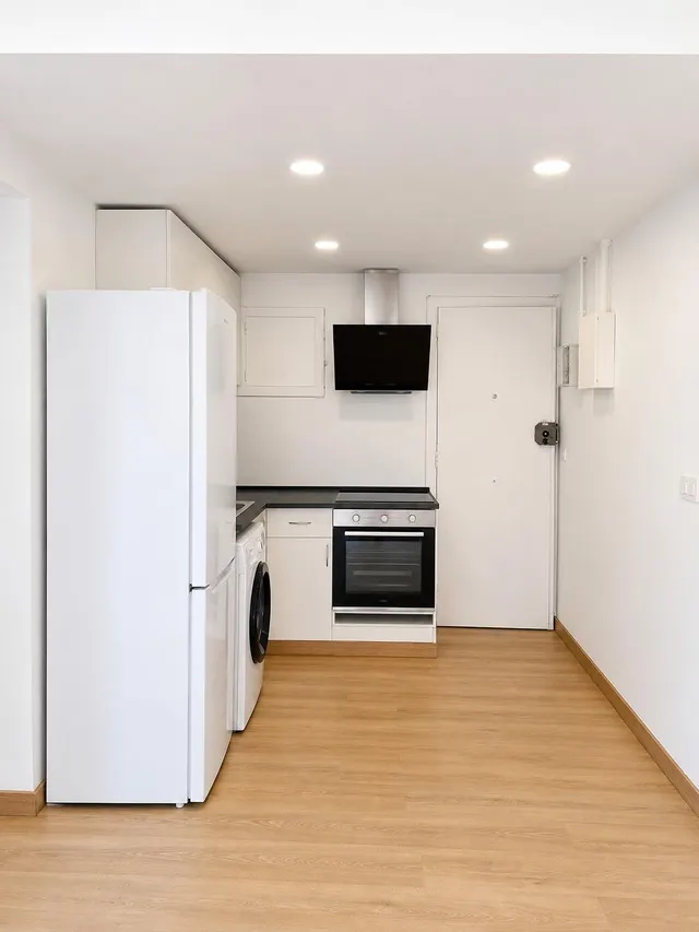 Creu de barbera! Piso de 3 habitaciones, balcón,  junto al Parque del Valles! — 18