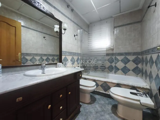 SE ALQUILA BUNGALOW AMUEBLADO EN BUEN ESTADO EN ASPE — 17