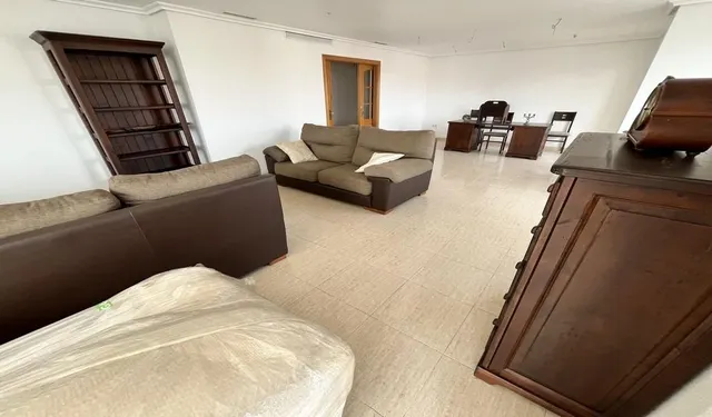 ALTO STANDING - Se vende precioso y GRAN PISO 2º ESQUINA 213 metros — 5