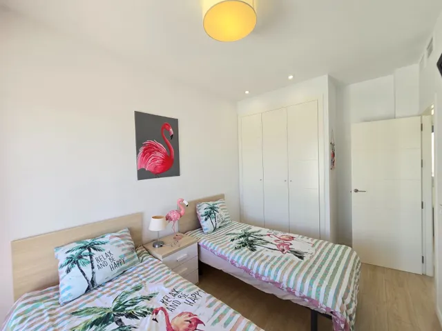 Villa 3 habitaciones 111m² en venta - Zona Pueblo — 24