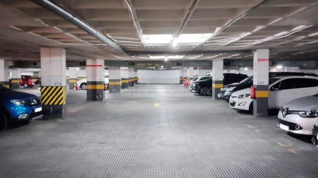 Parking 12m² en alquiler - Eixample - foto 3