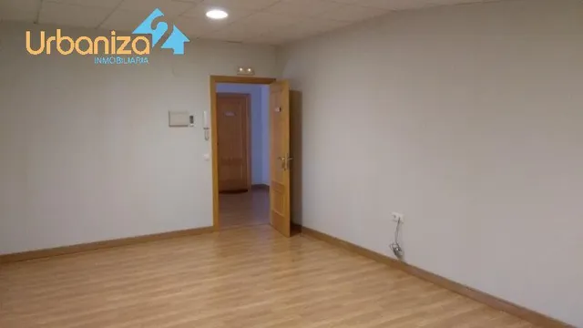 Oficina en alquiler Badajoz — 6