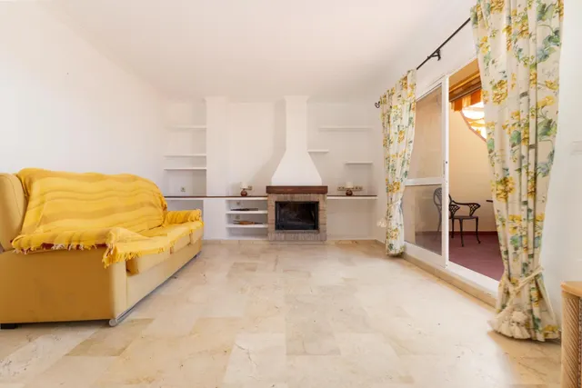 Ático con 100 m2 de espacio exterior, vistas panorámicas y garaje en el centro de Fuengirola – 375.000 € — 17