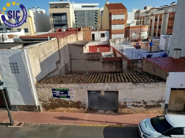Parcela, solar o patio en el centro y casco histórico de Oropesa, particular o promotor — 6