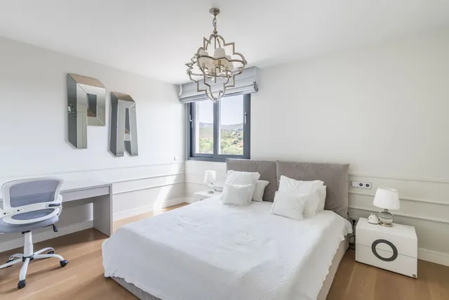 Chalet 5 habitaciones 592m² en venta - Marbella — 28