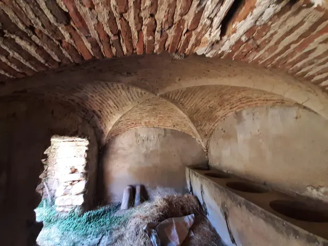 Gran casa con patio y pozo en Valdefuentes - foto 3