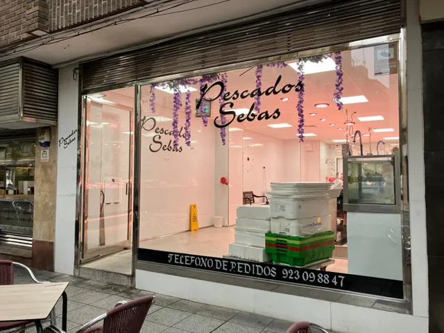 FANTÁSTICO LOCAL COMERCIAL EN MARIA AUXILIADORA JUNTO AVENIDA PORTUGAL — 7