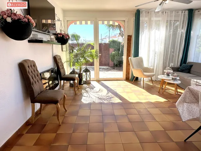 Amplia casa con piscina, chimenea y zona chill out en Cunit !!! — 34