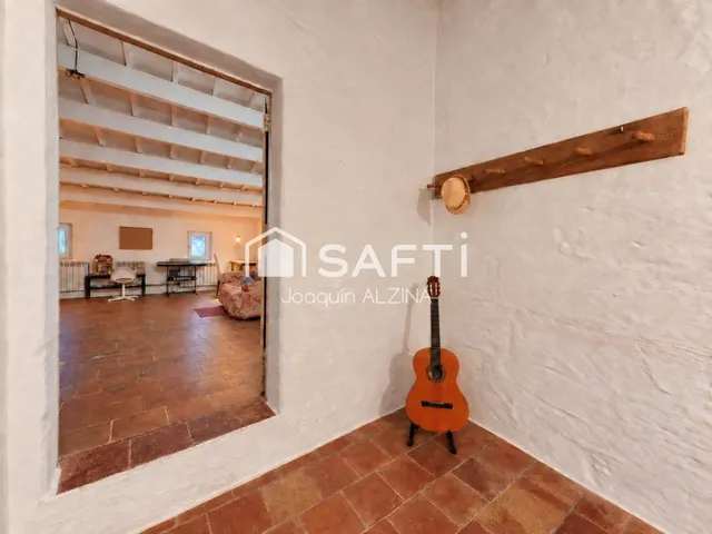 Casa céntrica con patio y 6 habitaciones en Mahón. — 31