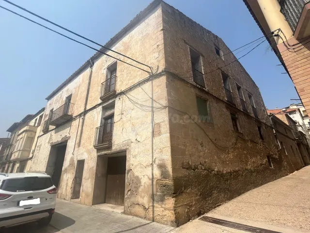 Casa grande con posibilidad de varios apartamentos