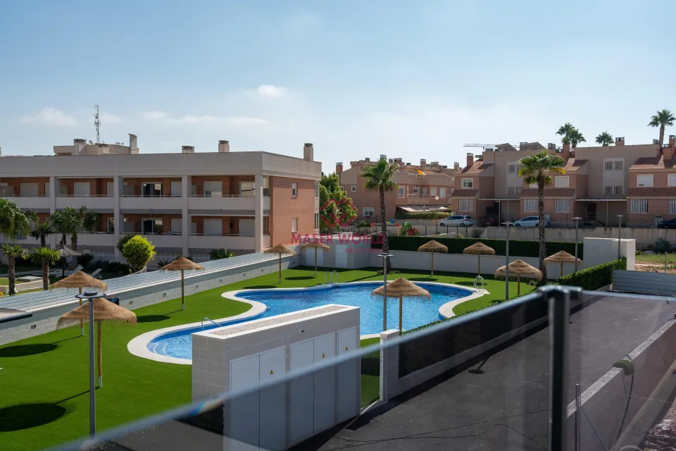 BUNGALOWS DE 3 DORMITORIOS EN RESIDENCIAL EXCLUSIVO EN GRAN ALACANT!