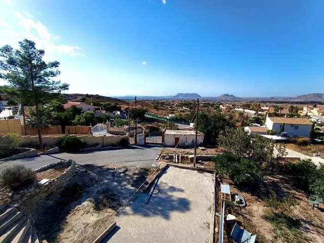 AMPLIO CHALET CON PARCELA EN SAN VICENTE — 6